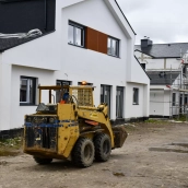 Obras de la promoción de 32 Viviendas de Protección Oficial en Posada del Bierzo | Foto: César Sánchez, ICAL