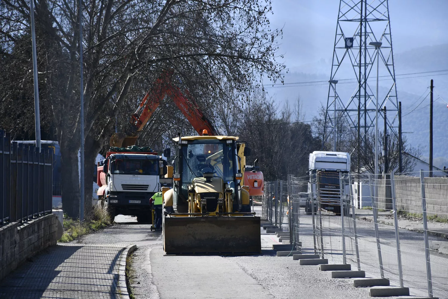 Obras Av Milán (1) Obras Av Milán (1)