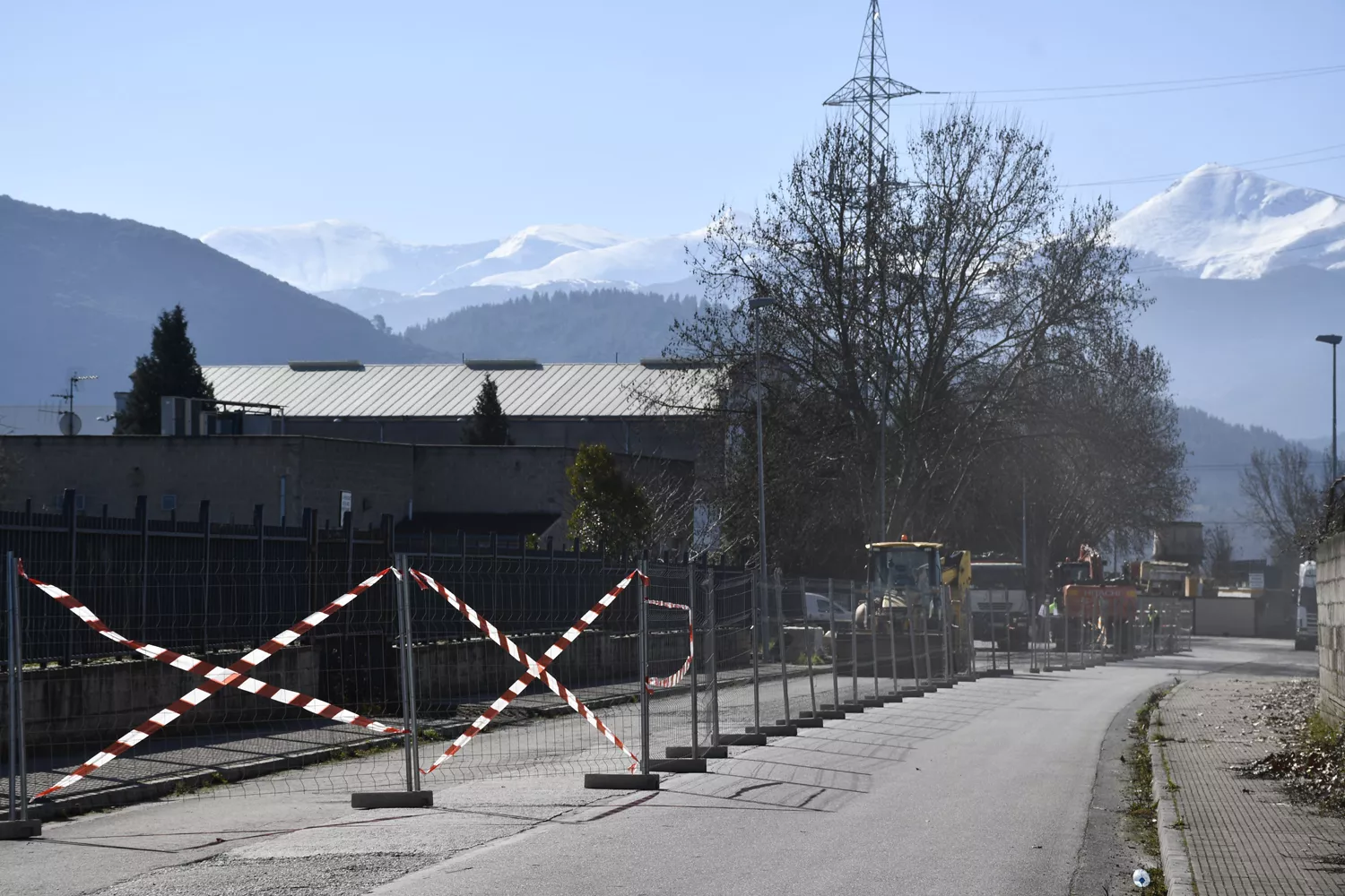 Obras Av Milán (5) Obras Av Milán (5)