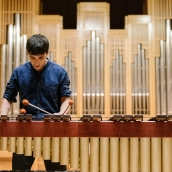 El Conservatorio de Ponferrada 'Cristobal Halffter' acoge un concierto de percusión del dúo 'Stèles'