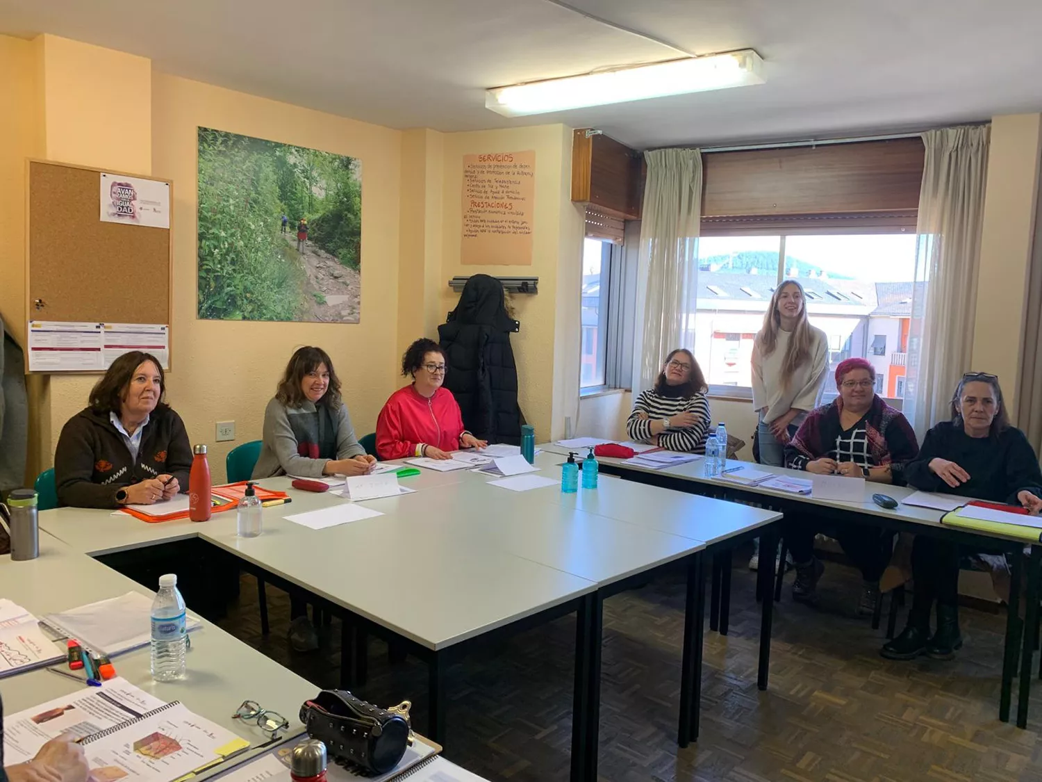 Varias alumnas del programa mixto de empleo de cuidados a mayores Varias alumnas del programa mixto de empleo de cuidados a mayores