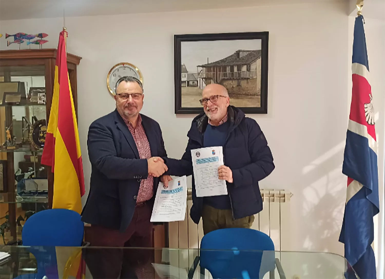 El Ayuntamiento de Camponaraya y la Asociación Alimentos de Calidad del Bierzo firman un convenio para desarrollar el sector dentro de este municipio1