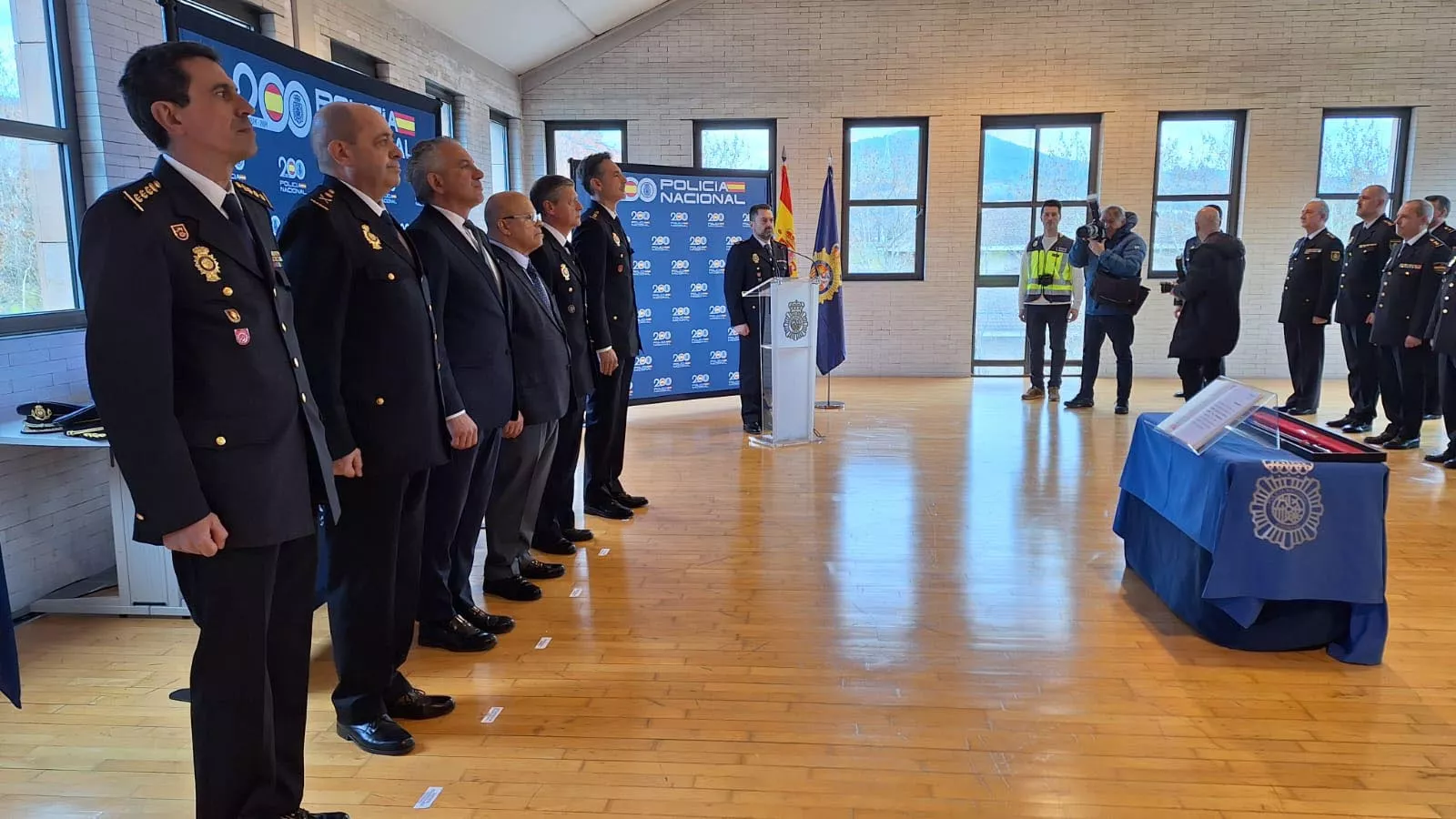 El delegado del Gobierno preside la toma de posesión del comisario de Policía Nacional en Ponferrada (3)