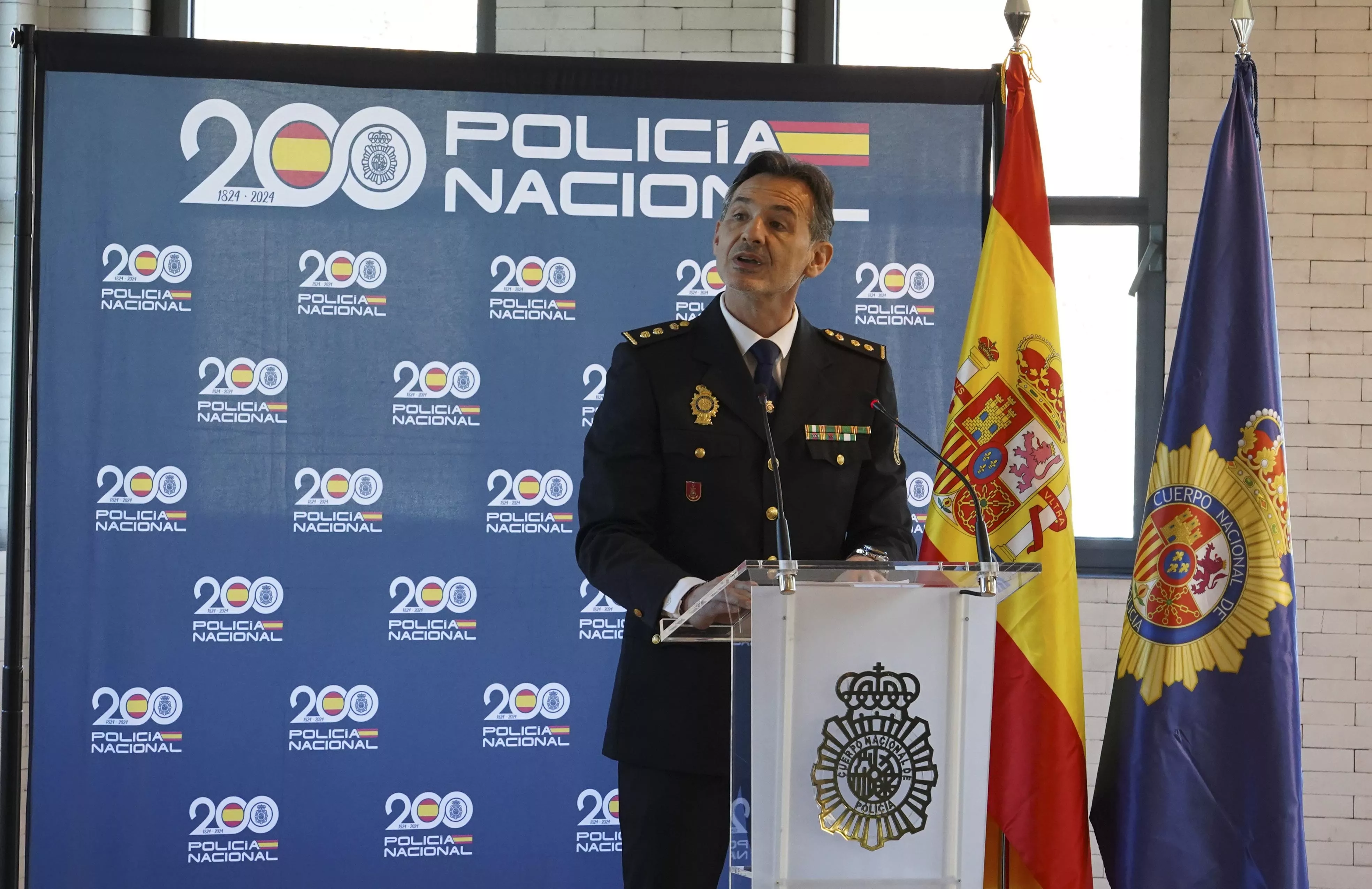El comisario local de Policía Nacional en Ponferrada, Roberto González de Julián, durante el acto de toma de posesión de su cargo (2)