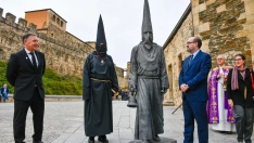 El Lambrión Chupacandiles vuelve a las calles para anunciar el comienzo de la Semana Santa en Ponferrada