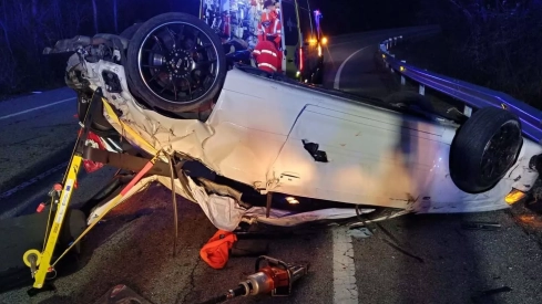 Herido grave un joven de 23 años tras una salida de vía de su vehículo en la CL-631