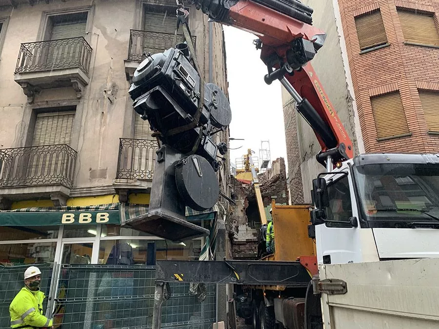 proyectores del Adriano, que se guardaban durante décadas en el interior hasta su derribo en 2021