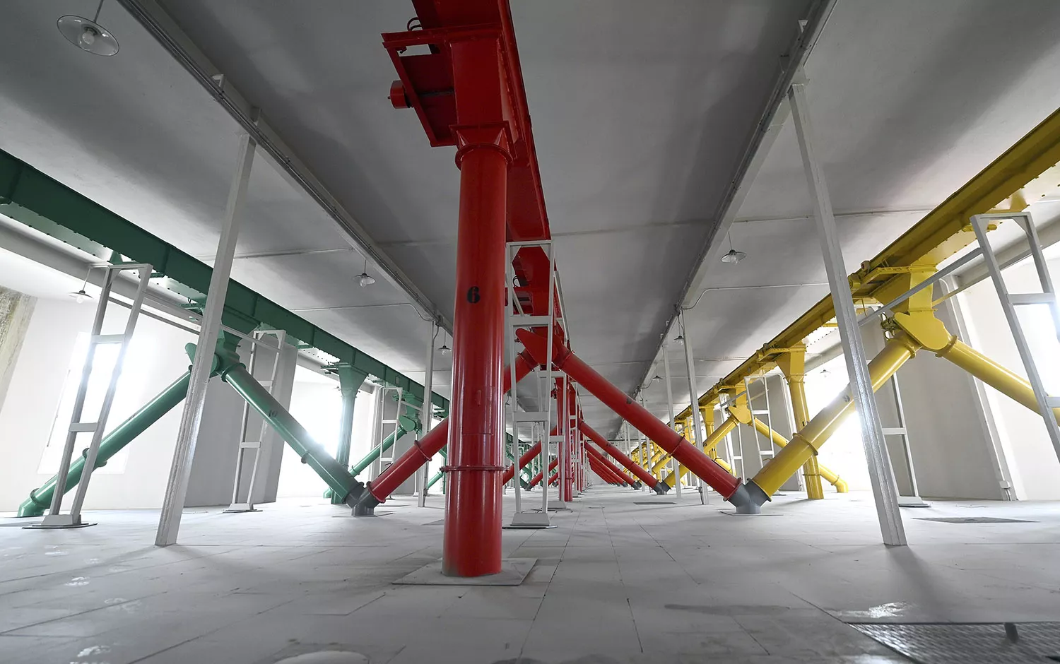 Interior del silo más grande de Castilla y León y tercero del país, ejemplo de digitalización y sostenibilidad1