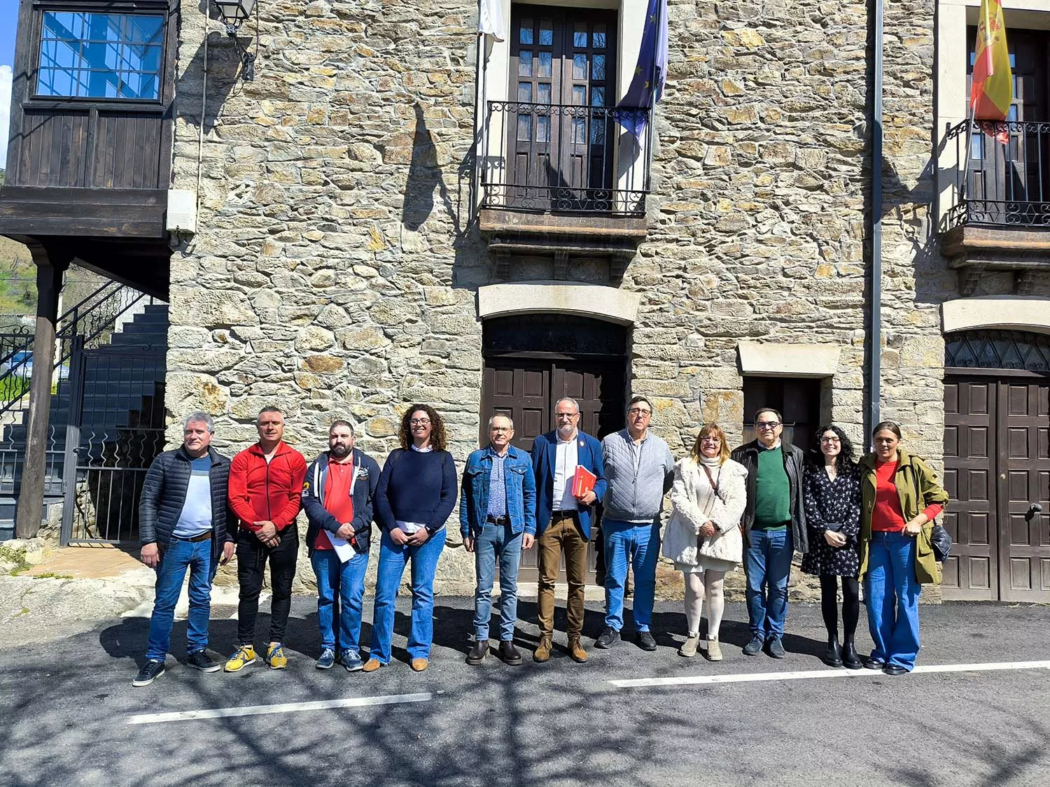 Visita del Consejo Comarcal del Bierzo a Sobrado donde ha anunciado la estabilización de la plantilla