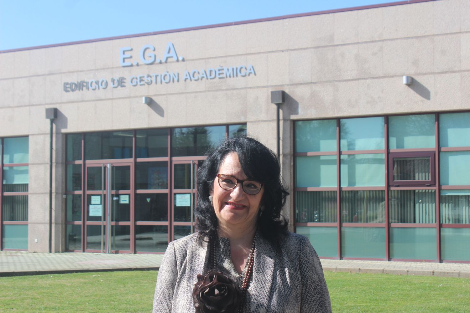 Teresa Mata se compromete a conseguir para la Universidad de León la Facultad de Medicina y el título de Comunicación Audiovisual e Inteligencia Artificial