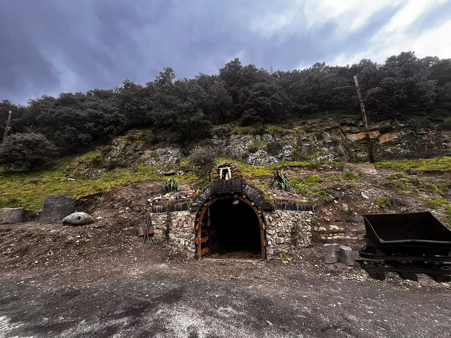 Toreno rinde un homenaje a su historia con la reproducción de una bocamina