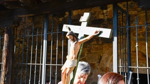 El Viacrucis del Pajariel hace cima en la Semana Santa de Ponferrada