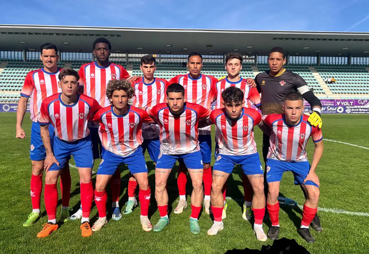 El Atlético Bembibre prolonga su decadencia con otra derrota (1-0) en el campo del Palencia El Atlético Bembibre prolonga su decadencia con otra derrota (1-0) en el campo del Palencia