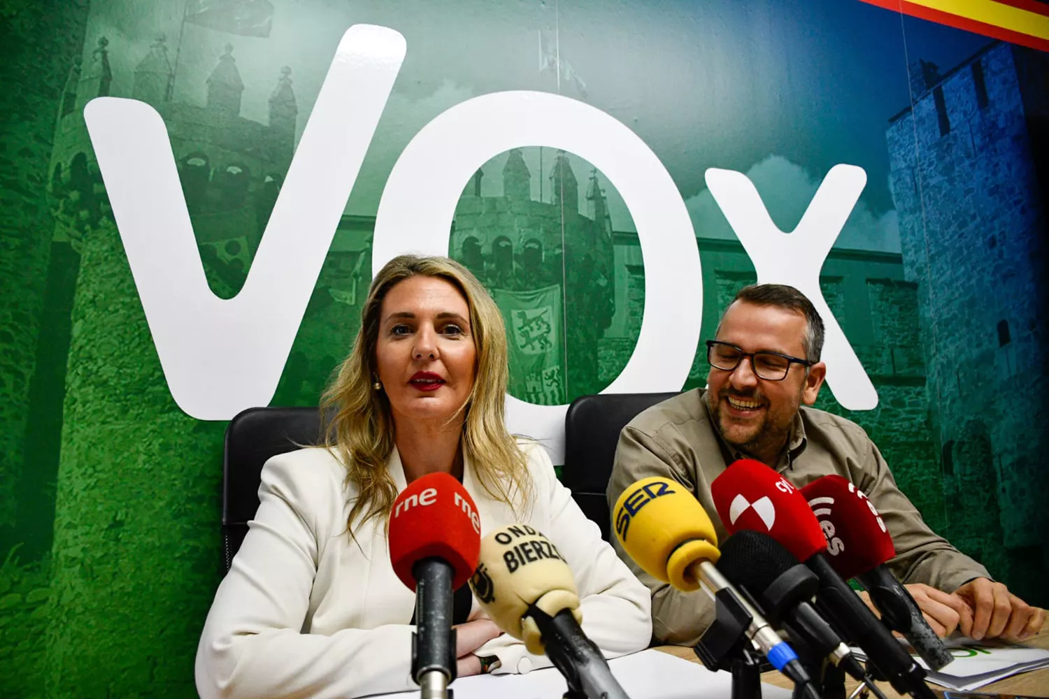VOX hace balance de su primer año de legislatura en Ponferrada: desde la paralización del aumento de sueldos hasta su rechazo a la ZBE
