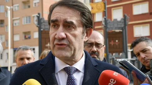 Suárez-Quiñones: "Las compensaciones por los daños del lobo no llegan porque el Gobierno no ha transferido los fondos necesarios"