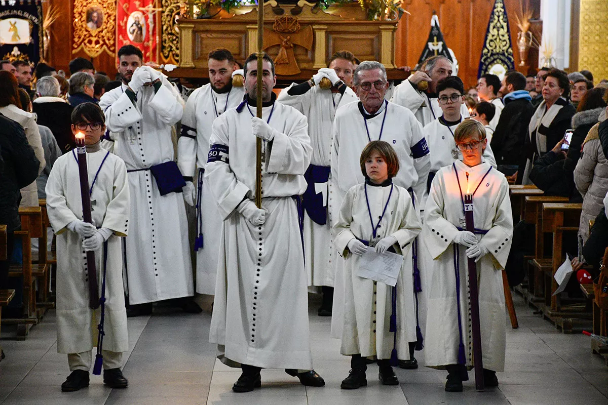 La lluvia cancela la procesión del Silencio en Ponferrada (4)