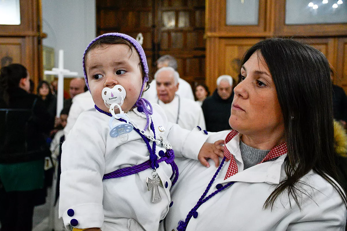 La lluvia impide que salga la procesión del Silencio en Ponferrada (11)