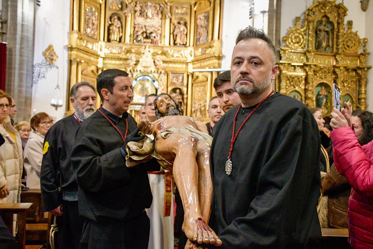 Desenclavo en el interior de la Basílica de La Encina por la lluvia (53)