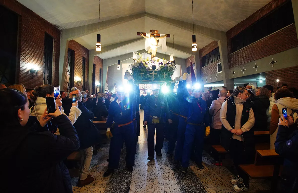 Procesión del Cristo de los Mineros de Caboalles de Abajo (31)