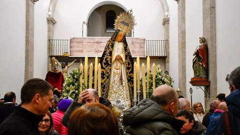 Procesión de la Soledad en Ponferrada (7) Procesión de la Soledad en Ponferrada (7)