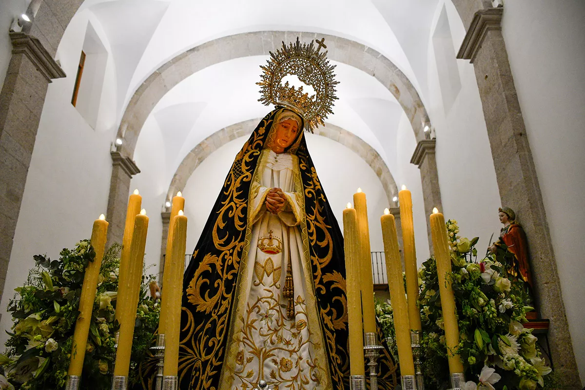 Procesión de la Soledad en Ponferrada 