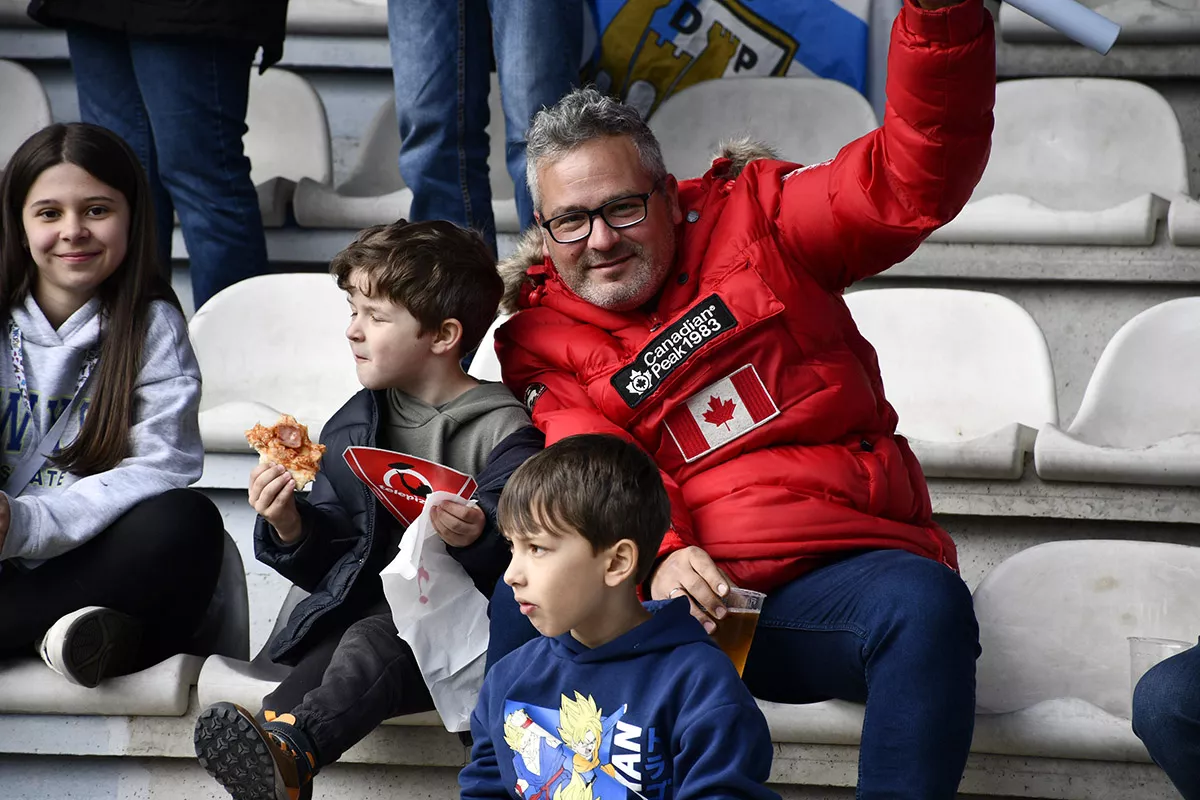 Álbum de fotos del partido entre la Ponferradina y Nàstic de Tarragona en El Toralín (77)