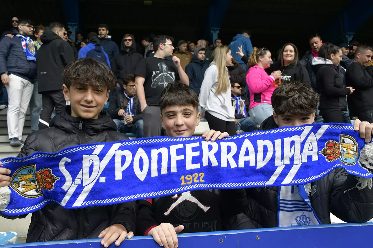 Álbum de fotos del partido entre la Ponferradina y Nàstic de Tarragona en El Toralín (55)