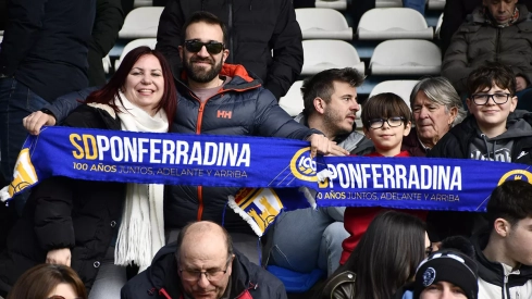 Álbum de fotos del partido entre la Ponferradina y Nàstic de Tarragona en El Toralín (35)