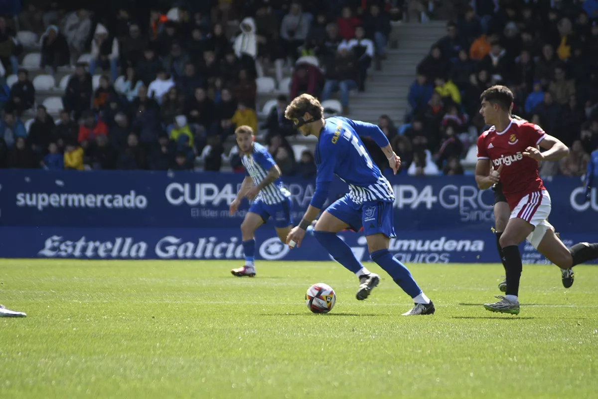 Álbum de fotos del partido entre la Ponferradina y Nàstic de Tarragona en El Toralín (110)