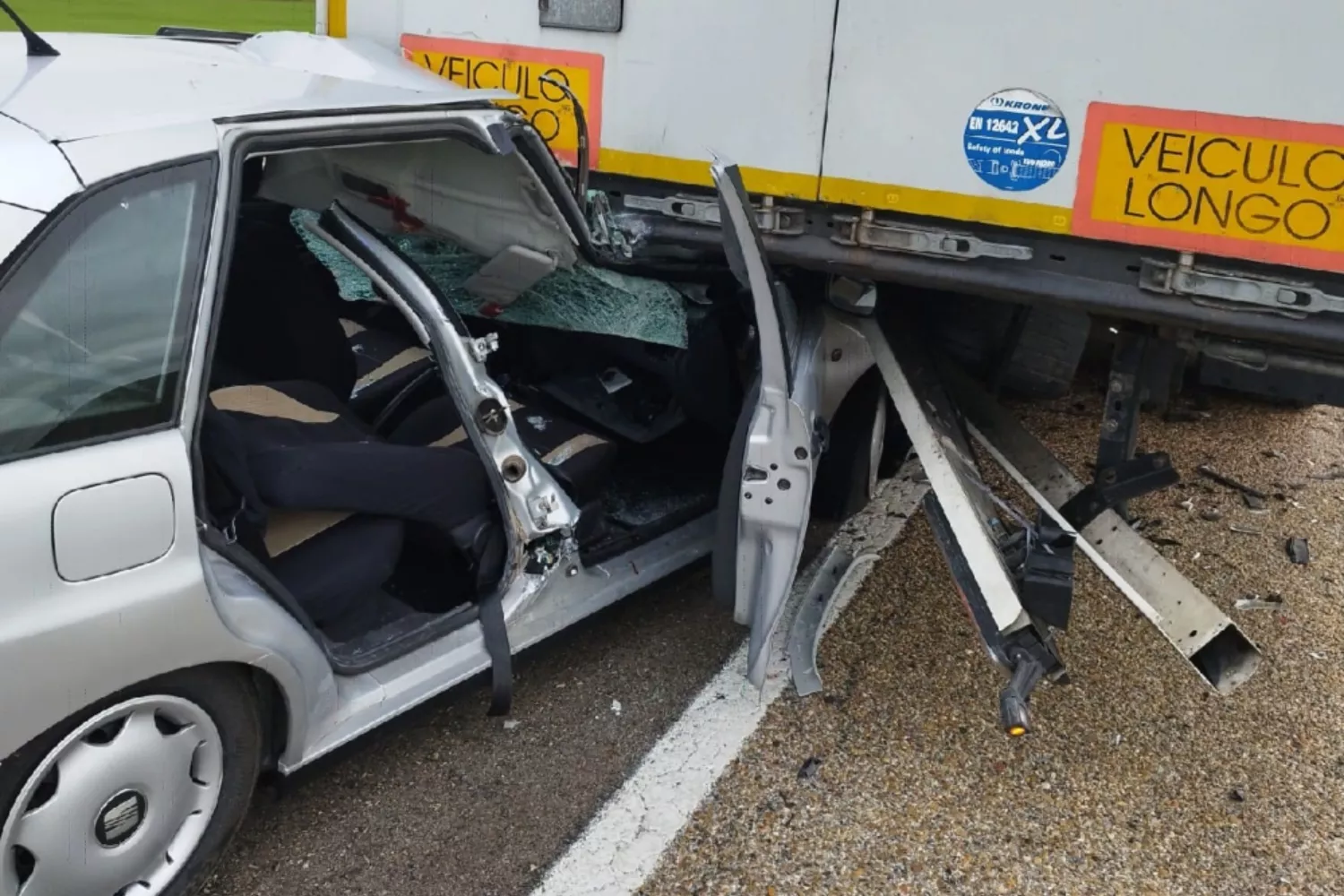 Accidente de tráfico entre un turismo y un vehículoen Arancón (Soria)