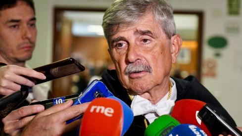 El exrector de la ULE cree posible que el Grado de Medicina se impartiera también desde el primer curso en El Bierzo