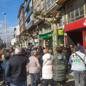 Movilización de los vecinos de Flores del Sil por el cierre de una sucursal | Ponferrada pierde la mitad de sus oficinas en menos de una década: La banca se aleja de la provincia de León 