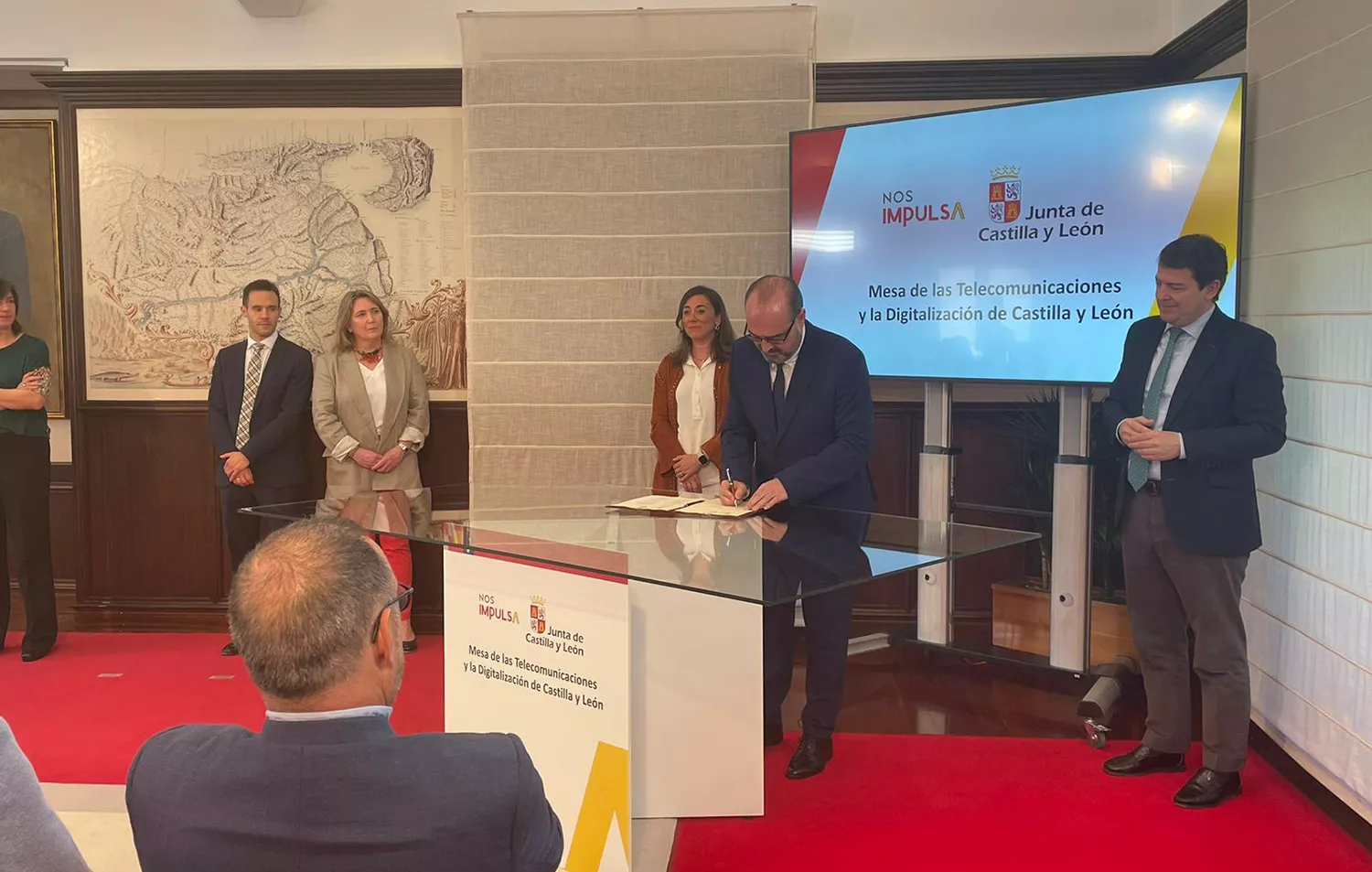 Morala firma la constitución de la Mesa de Telecomunicaciones y la Digitalización de Castilla y León para "solucionar problemas de conectividad"