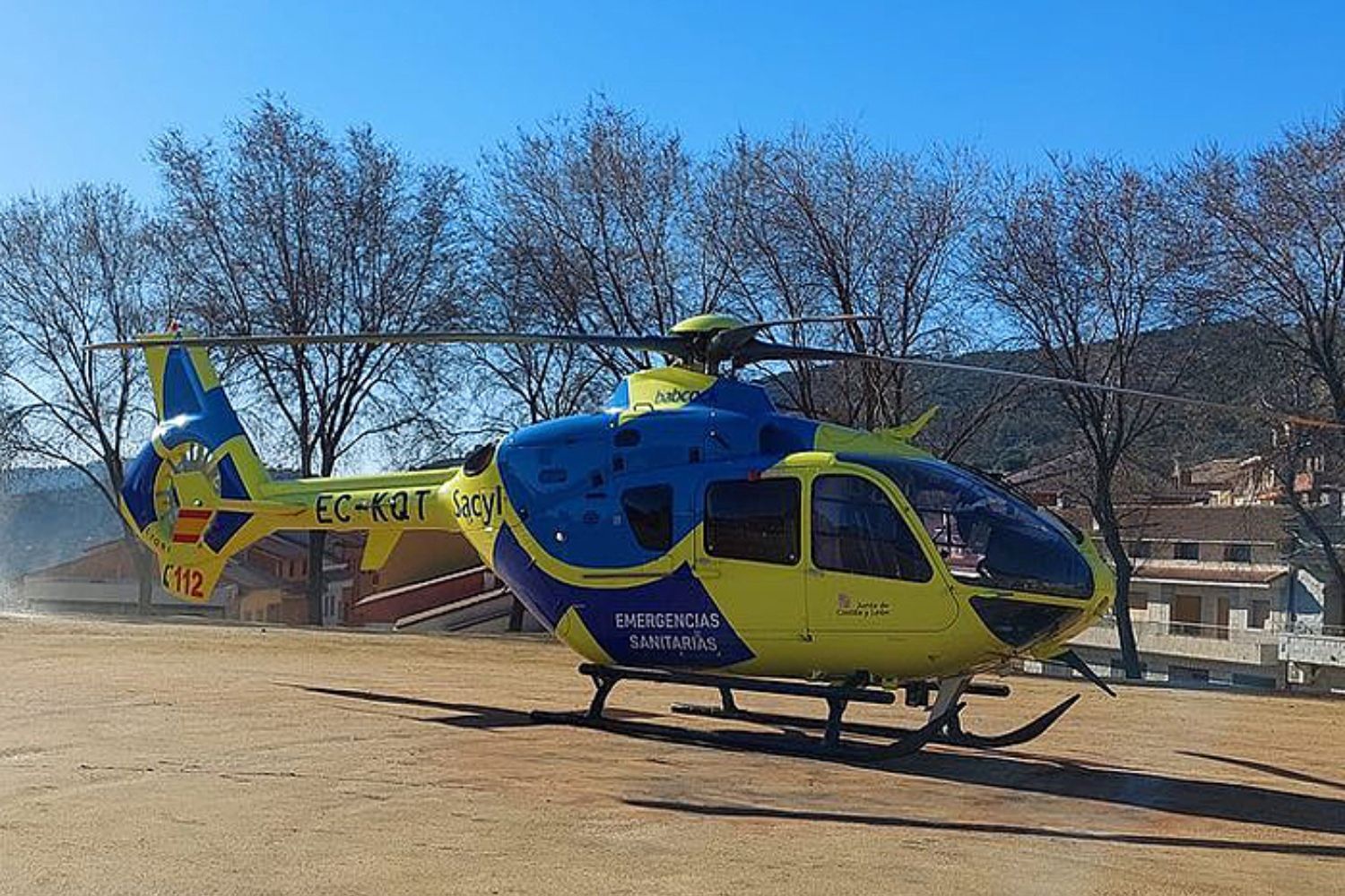 Trasladado al Hospital de León en helicóptero un motorista tras sufrir una caída en Riaño (León)