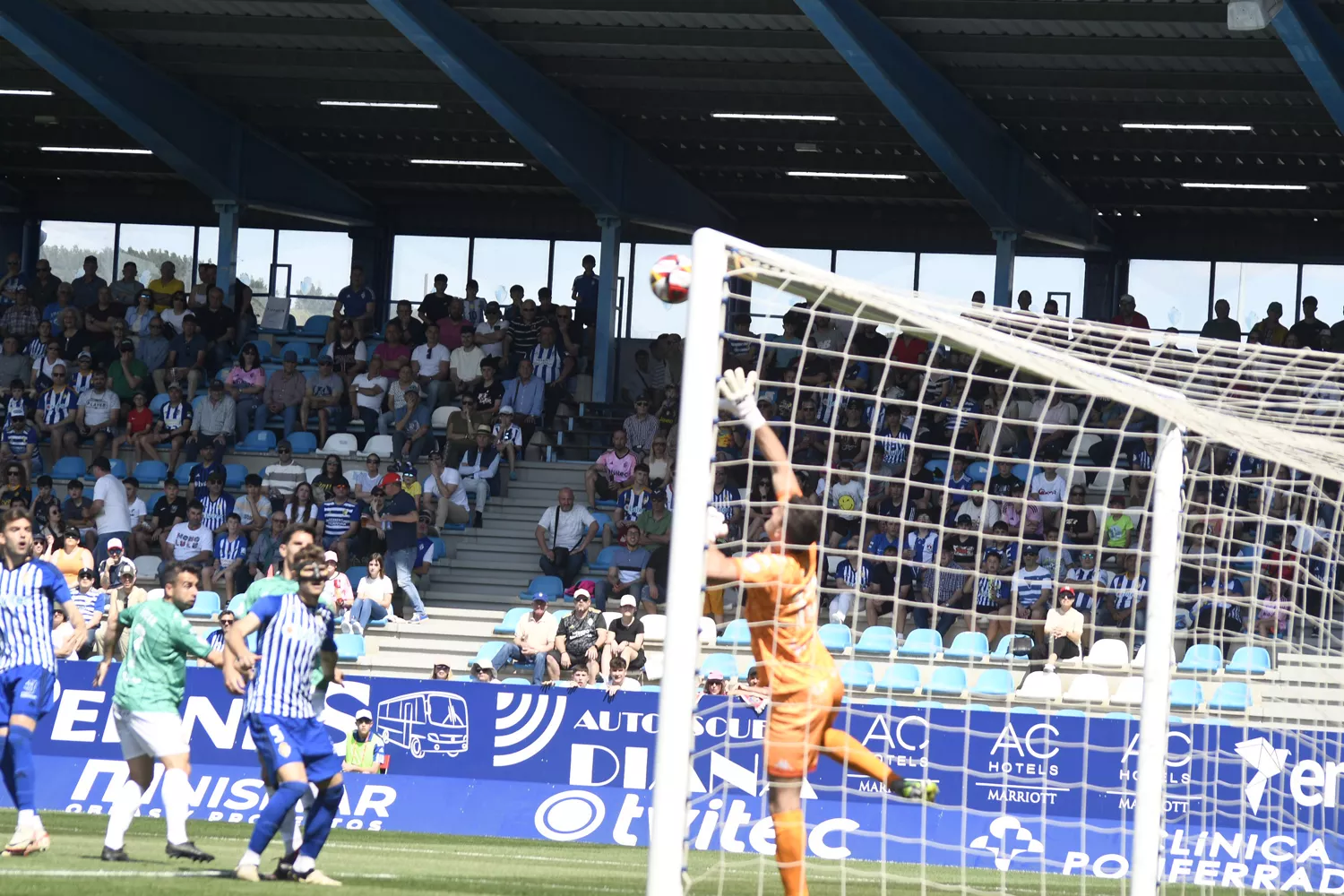 Ponferradina Logroñés (42) Ponferradina Logroñés (42)