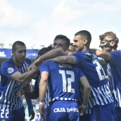 La Ponferradina hace disfrutar al Toralín ante un desahuciado Logroñés La Ponferradina hace disfrutar al Toralín ante un desahuciado Logroñés