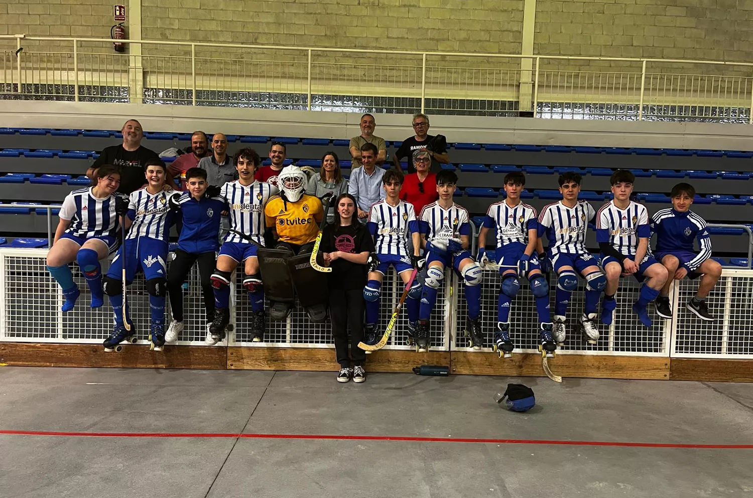 El equipo Juvenil SD Ponferradina gana las Ligas de Hockey Patines en Asturias