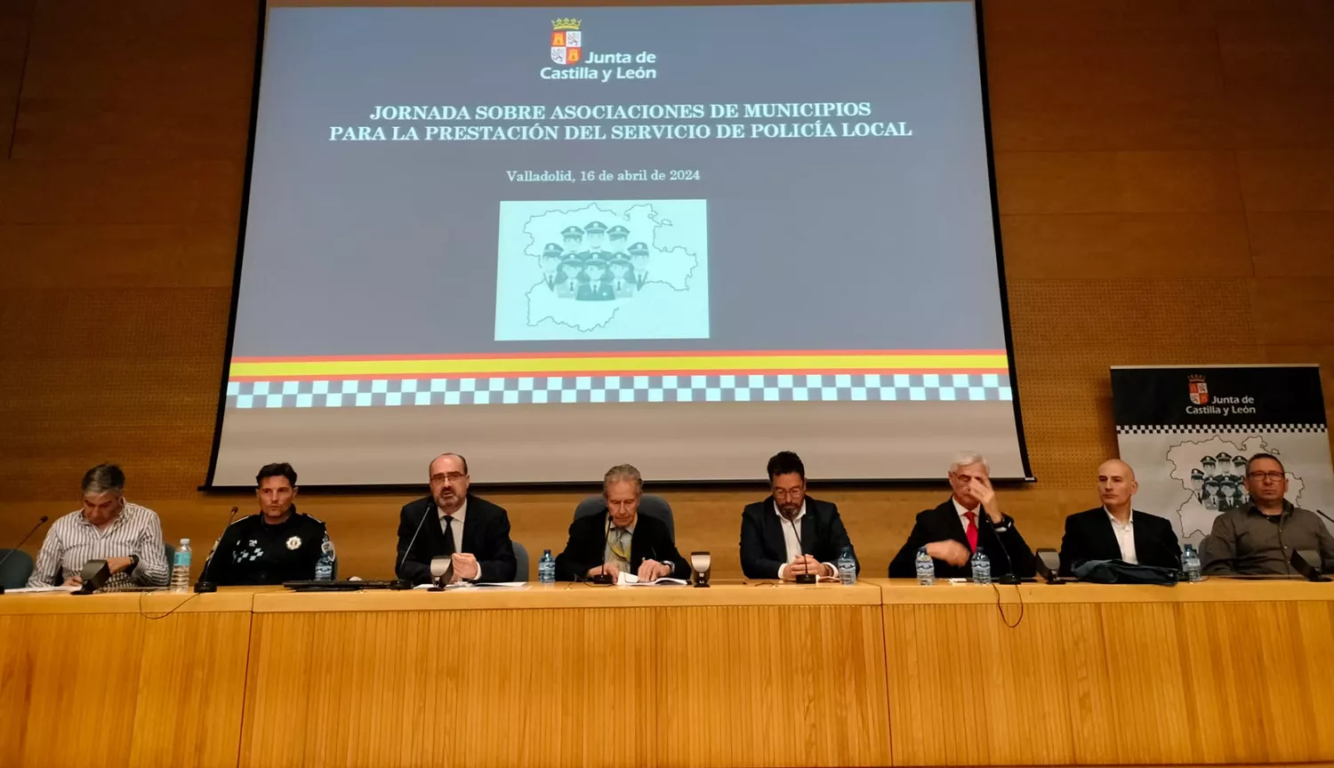 Morala destaca "la proximidad al ciudadano" del modelo de Policía Comunitaria de Ponferrada