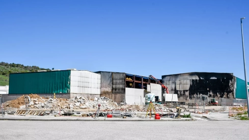 El Ayuntamiento de Bembibre apoyará la reconstrucción de Embutidos Santa Cruz con una ayuda de más de 175.000 euros