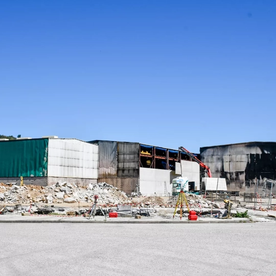 El Ayuntamiento de Bembibre apoyará la reconstrucción de Embutidos Santa Cruz con una ayuda de más de 175.000 euros