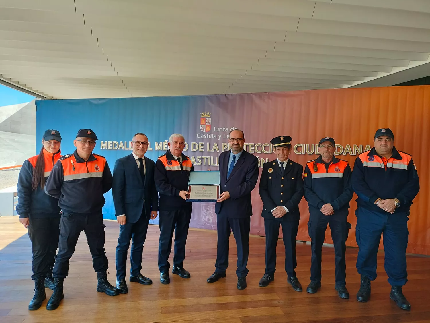 Los Voluntarios de Protección Civil de Ponferrada reciben las Medallas al Mérito de la Protección Ciudadana de Castilla y León 2023
