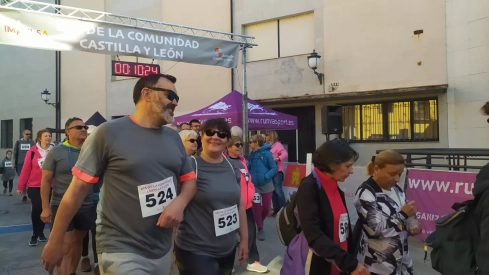 Ponferrada 'calienta zapatilla' para celebrar el Día de Castilla y León Ponferrada 'calienta zapatilla' para celebrar el Día de Castilla y León