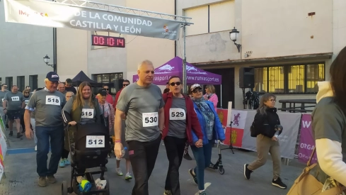 Ponferrada 'calienta zapatilla' para celebrar el Día de Castilla y León Ponferrada 'calienta zapatilla' para celebrar el Día de Castilla y León