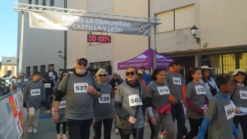 Ponferrada 'calienta zapatilla' para celebrar el Día de Castilla y León Ponferrada 'calienta zapatilla' para celebrar el Día de Castilla y León