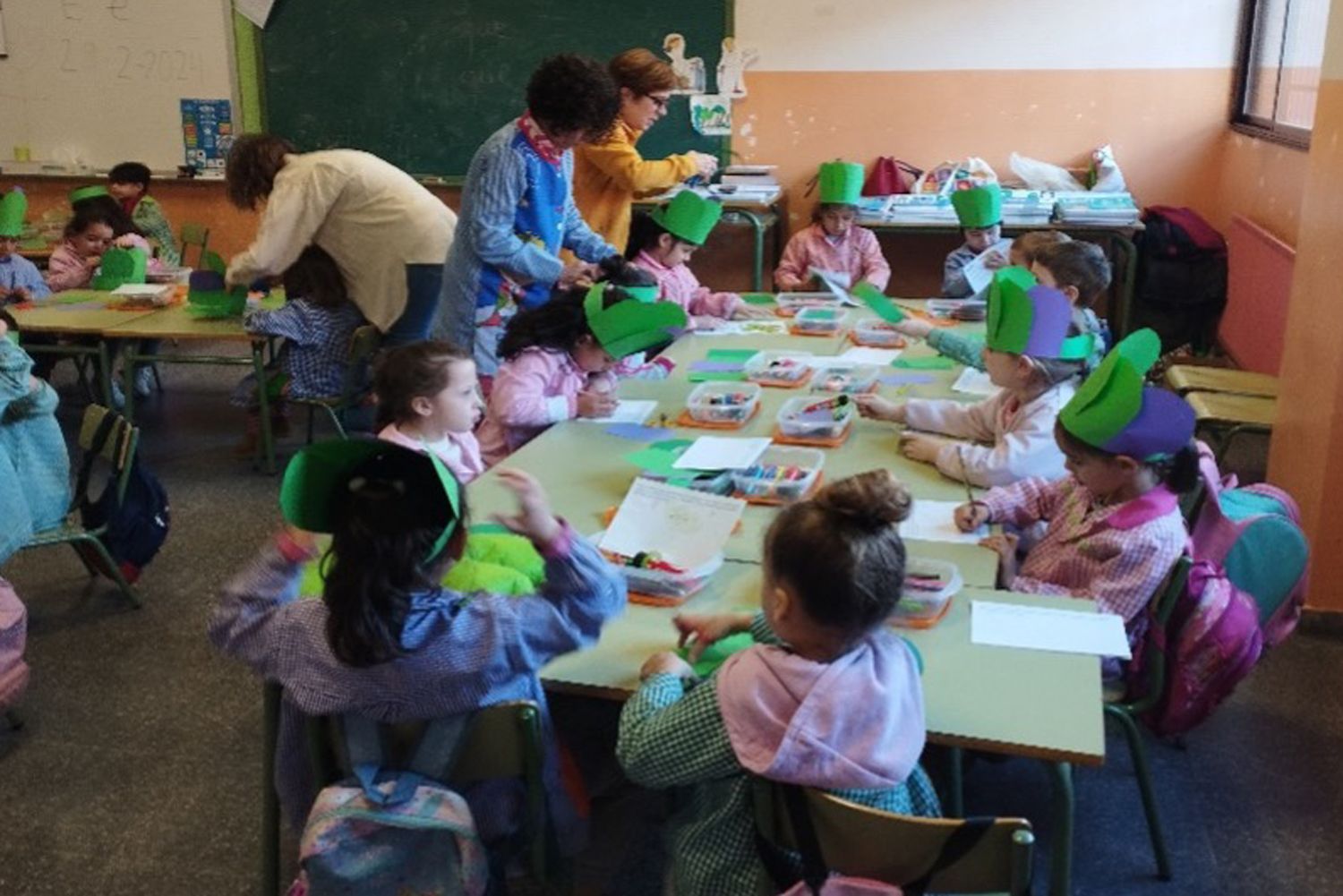 Niños en ludotecas | El Ayuntamiento de Ponferrada abre el plazo de inscripción para el programa de conciliación de verano 'Con tu tiempo'