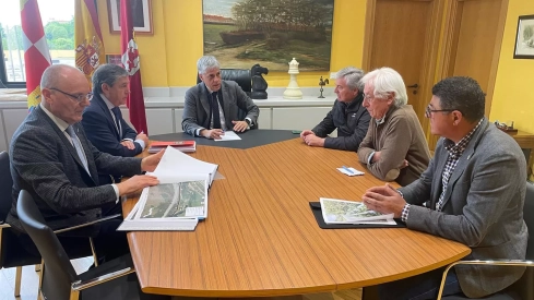 Iniciado el estudio de adecuación de la antigua carretera N-VI entre Ambasmestas y Ruitelán (Vega de Valcarce)