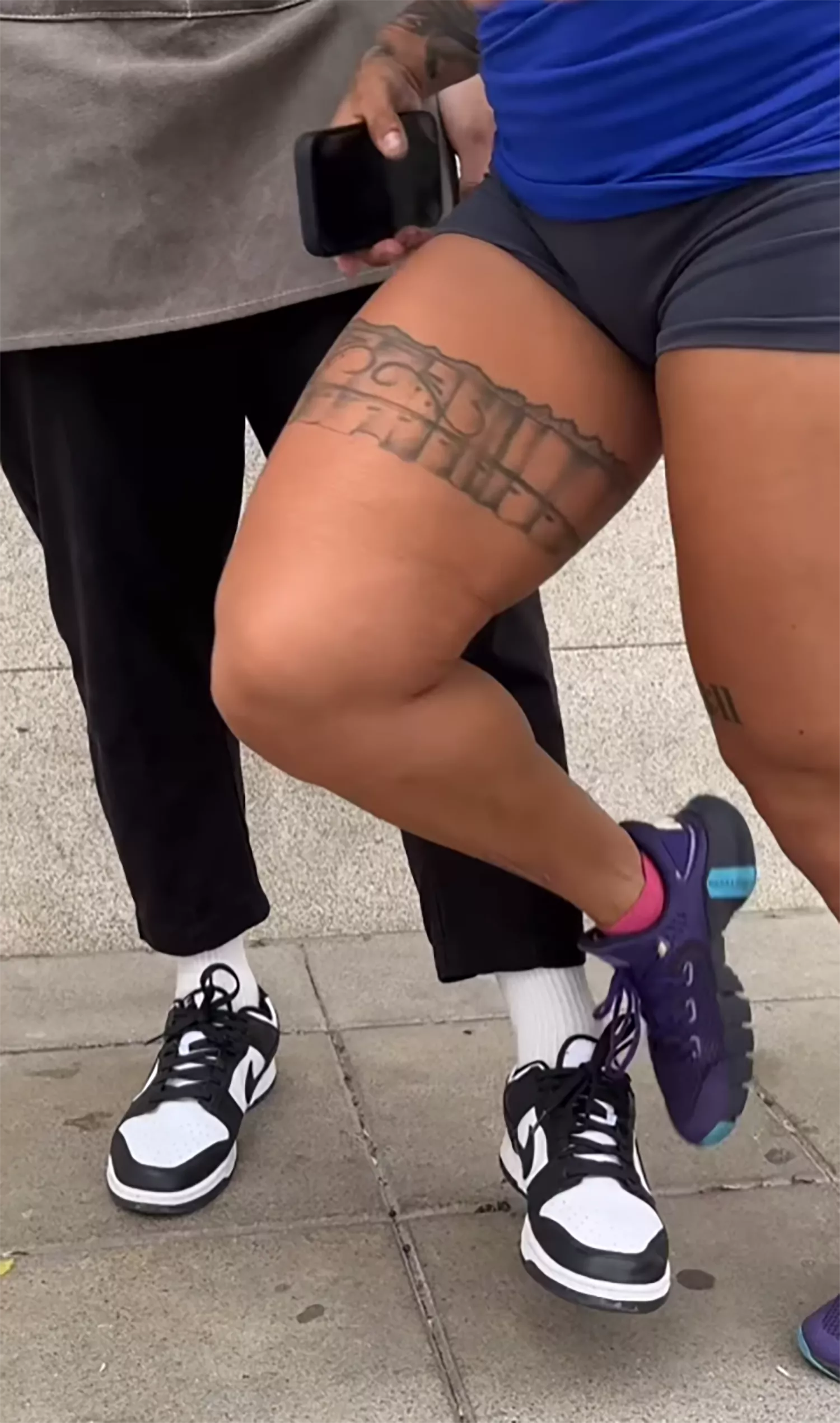 La cervecería de Ponferrada Yunque Factory se une al viral 'trend' de TikTok '¡Cuidado por donde pisas!