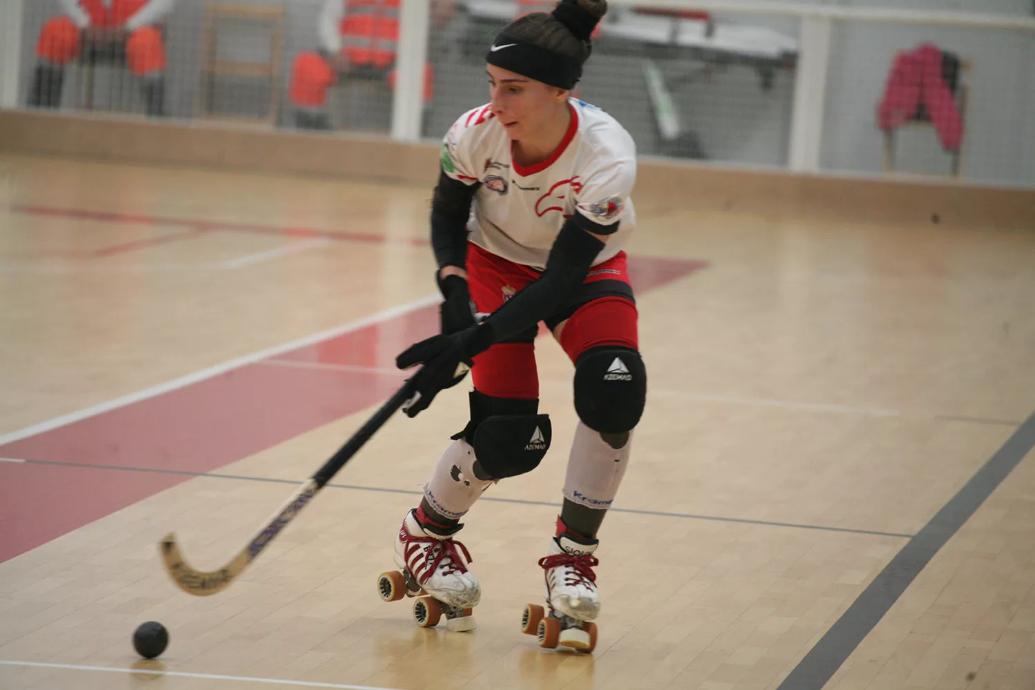 Bembibre Hockey Club deja la permanencia casi hecha al derrotar al Igualada 2