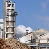 El alcalde de La Bañeza ve como "un auténtico desastre" el anuncio de cierre de la fábrica de Azucarera