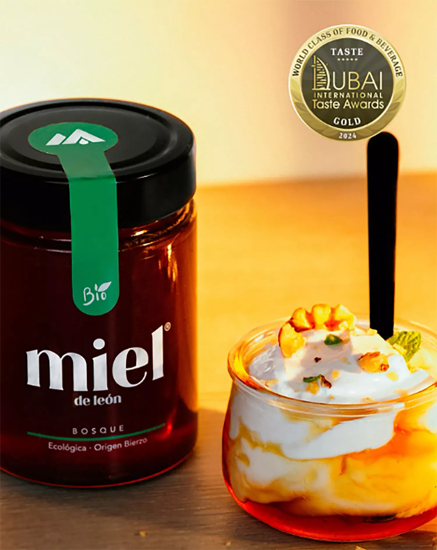 Miel de León, producida en El Bierzo, medalla de oro en los premios Dubai International Taste Awards 2024